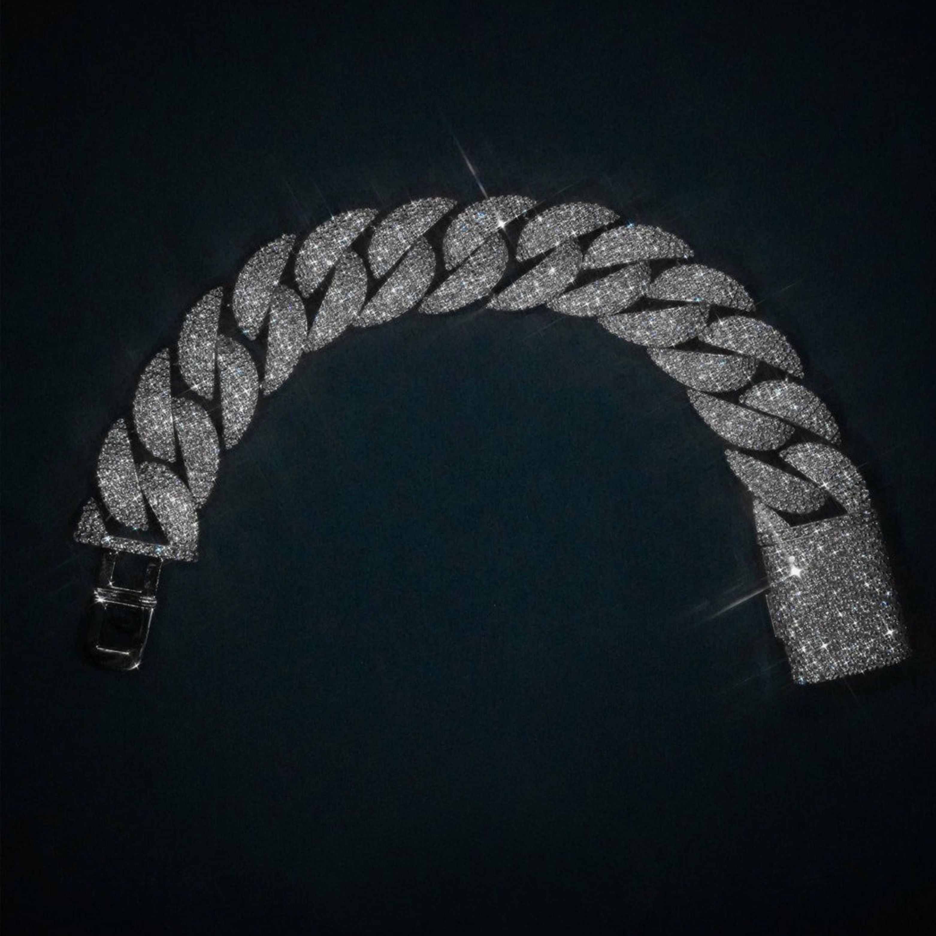 Moissanite Miami Cuban Bracelet [22mm]