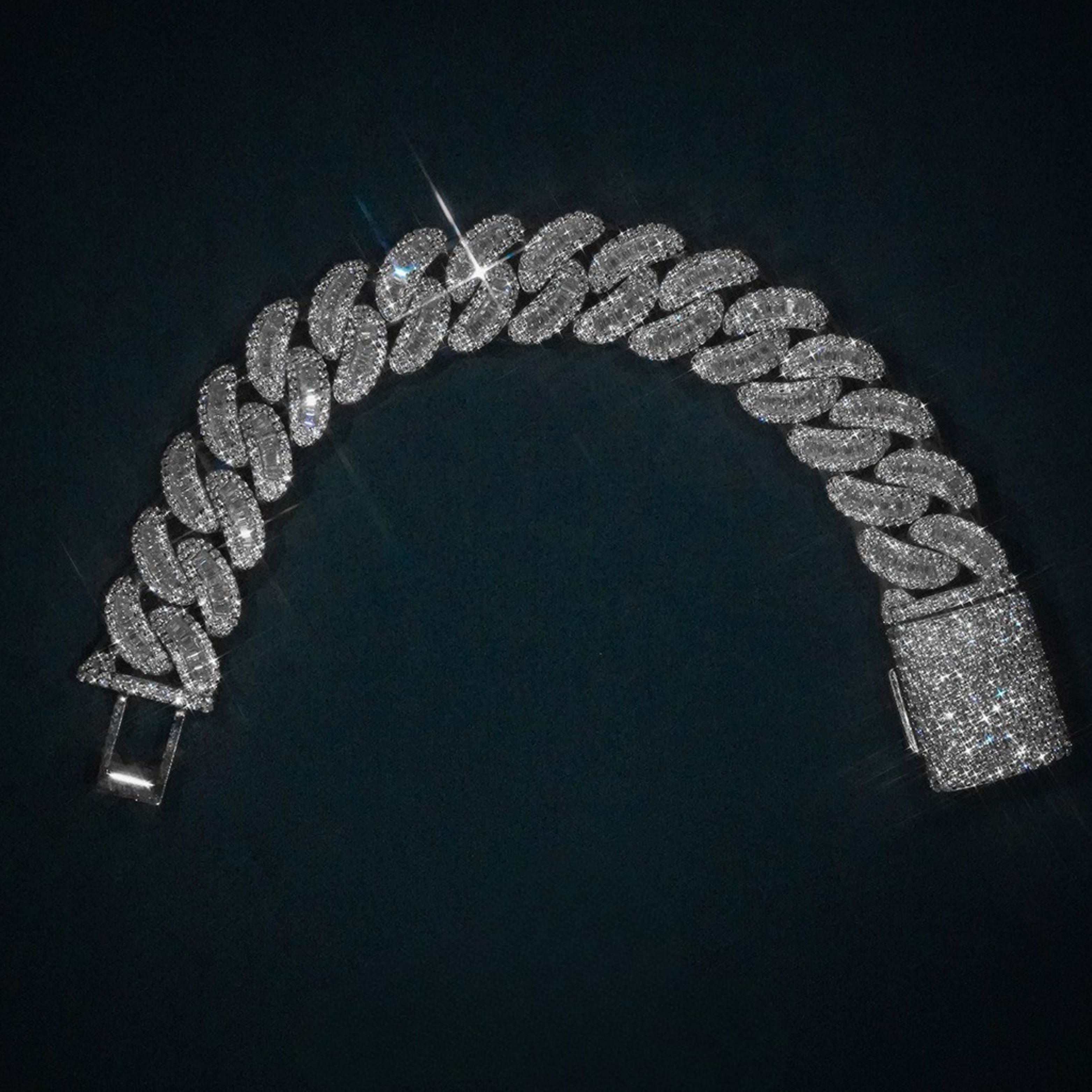 Moissanite Cuban Baguette Bracelet [18mm]