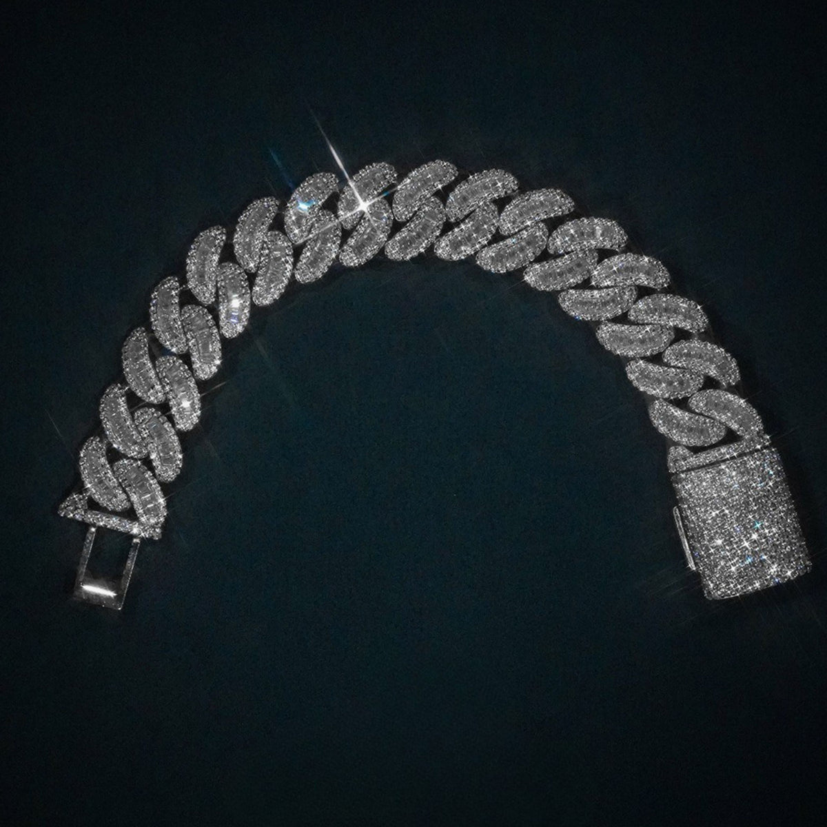 Moissanite Cuban Baguette Bracelet [18mm]