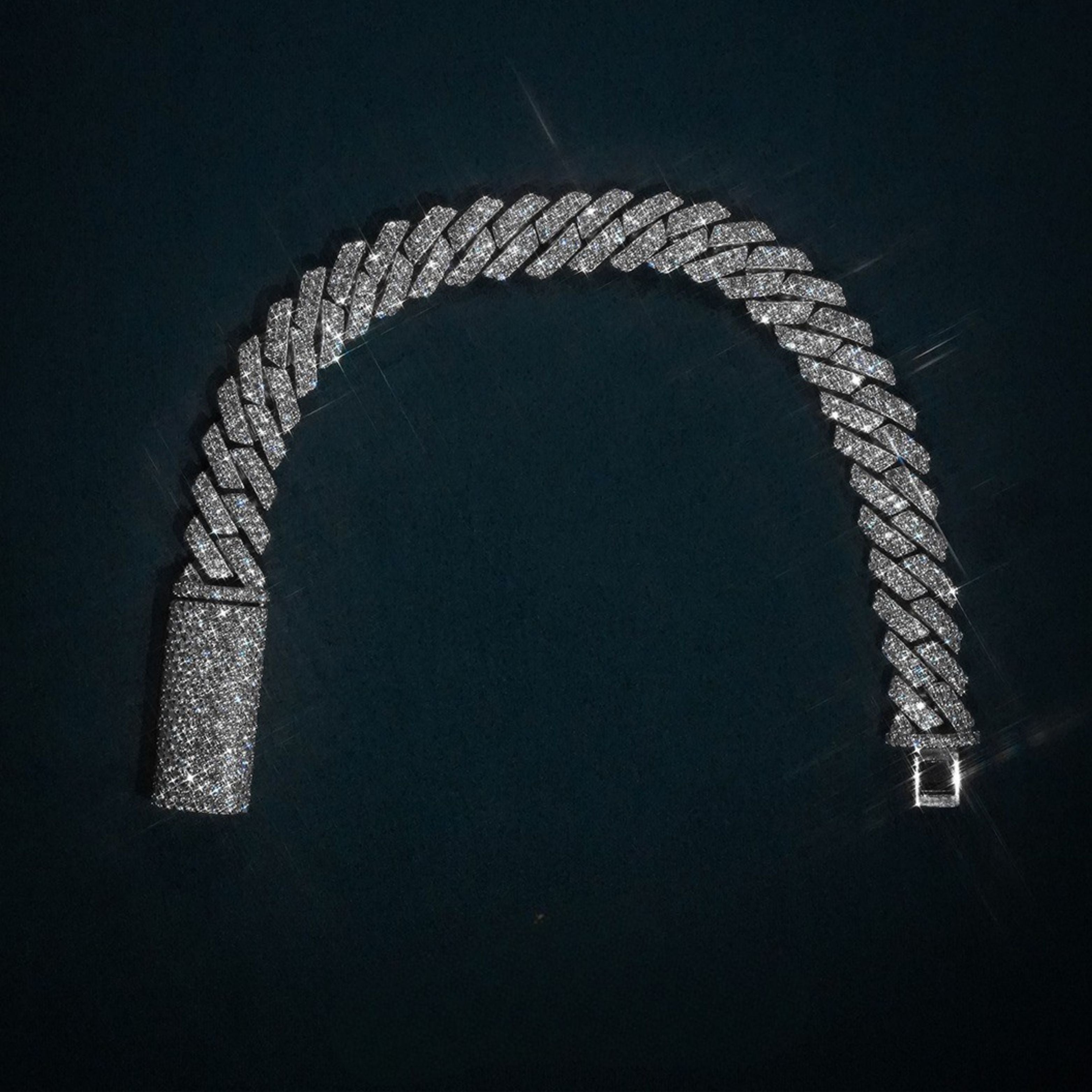 Moissanite Cuban Prong Bracelet [10mm]