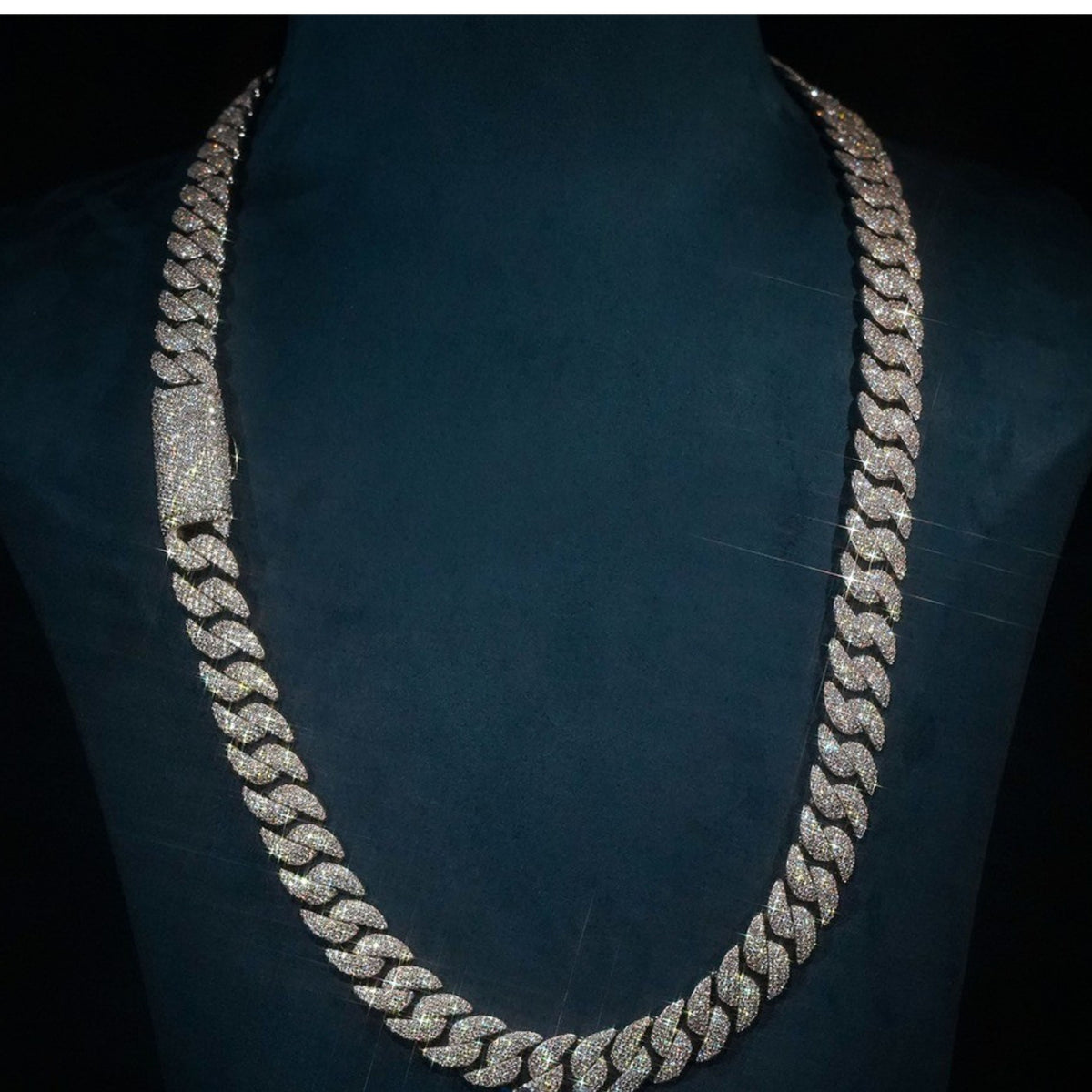 Moissanite Miami Cuban Chain [10mm]